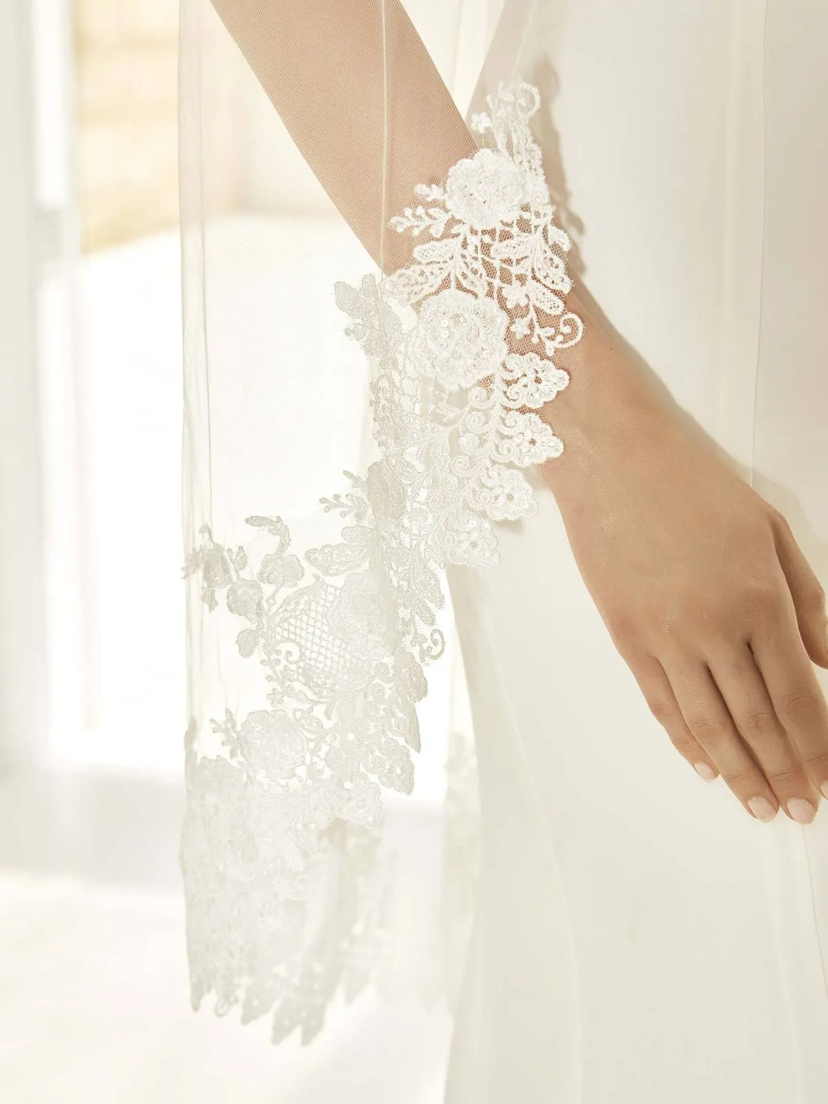 Fingertip Wedding Veil, Ivory Tulle with Cut & Lace Edge, S432